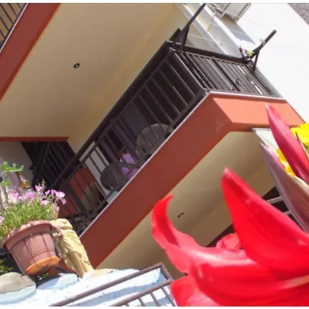 Athina Gia Apartment *