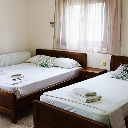 Athina Gia Sarti