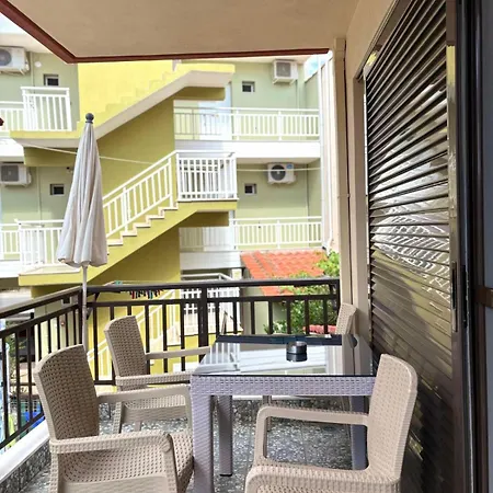 Athina Gia Apartment *