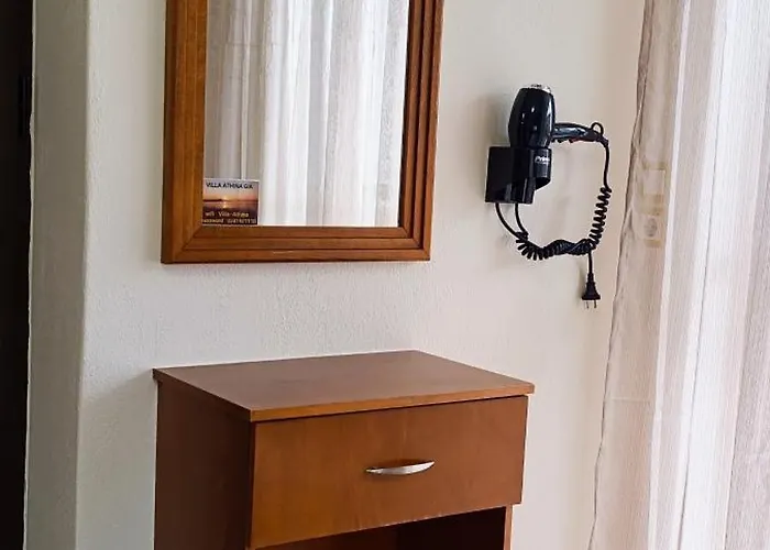 Athina Gia Apartament *